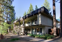 RedAwning Barnum Bavarian Village